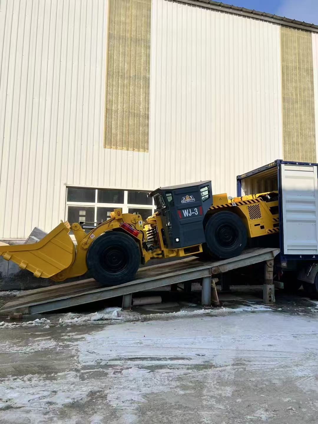 案例3江陰市潤(rùn)冶重工機(jī)械有限公司，供貨特種裝備油缸02