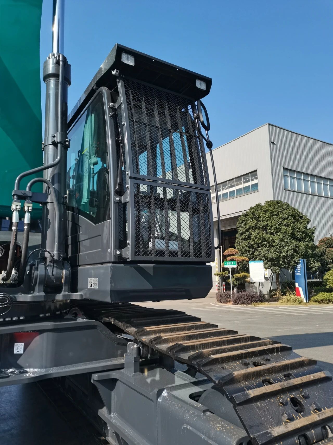 案例9山河智能特種裝備有限公司，供貨特種裝備油缸